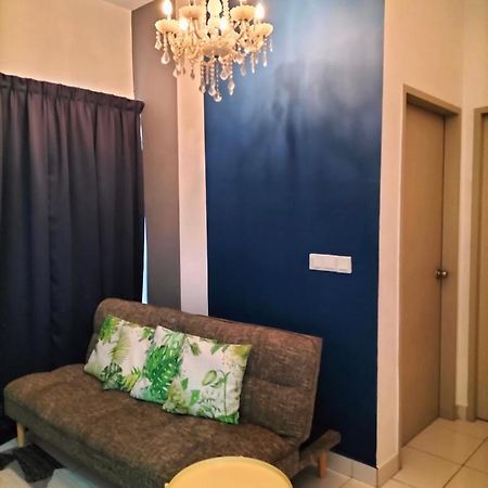 Hani Homestay Wifi Netflix Secure Parking Klia Usim Inti Aeon Mall Нилай Экстерьер фото