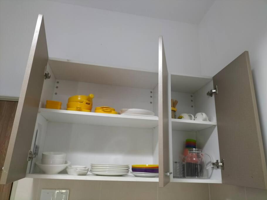 Hani Homestay Wifi Netflix Secure Parking Klia Usim Inti Aeon Mall Нилай Экстерьер фото