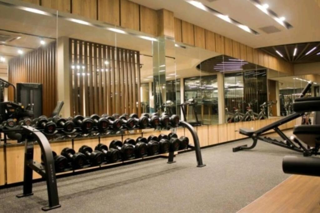 Hani Homestay Wifi Netflix Secure Parking Klia Usim Inti Aeon Mall Нилай Экстерьер фото
