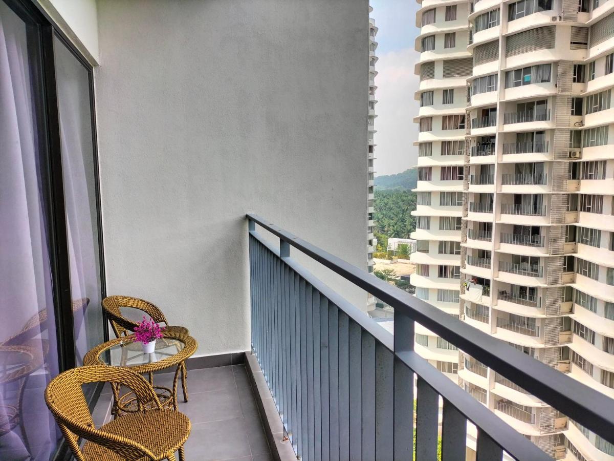 Hani Homestay Wifi Netflix Secure Parking Klia Usim Inti Aeon Mall Нилай Экстерьер фото