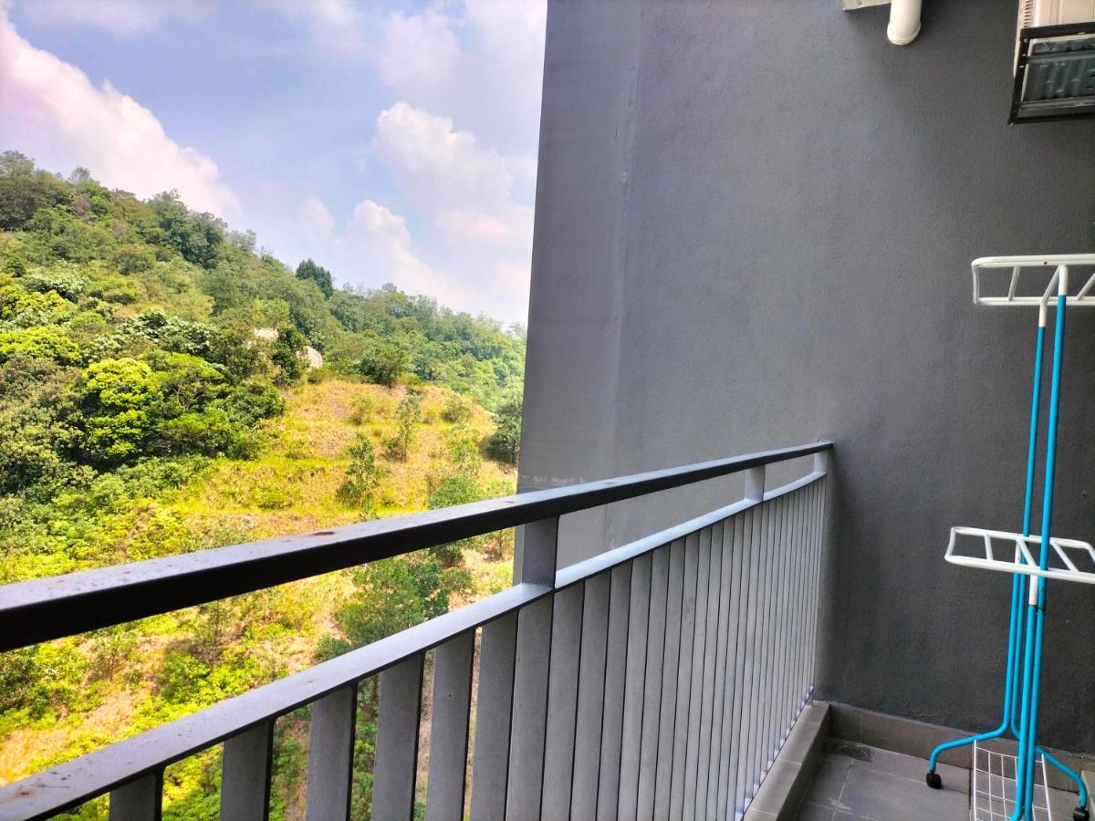 Hani Homestay Wifi Netflix Secure Parking Klia Usim Inti Aeon Mall Нилай Экстерьер фото