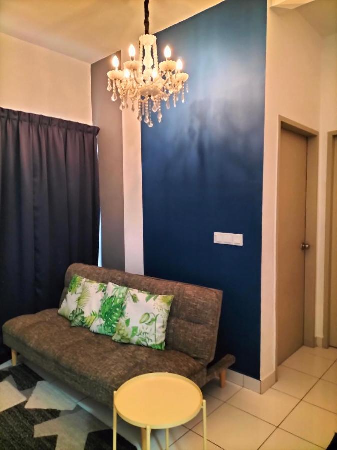 Hani Homestay Wifi Netflix Secure Parking Klia Usim Inti Aeon Mall Нилай Экстерьер фото