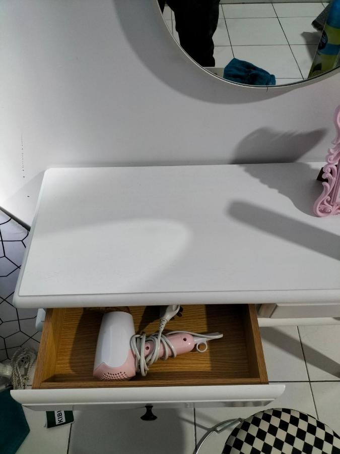 Hani Homestay Wifi Netflix Secure Parking Klia Usim Inti Aeon Mall Нилай Экстерьер фото