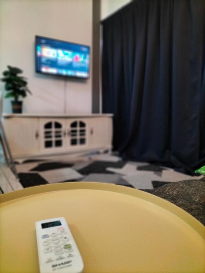 Hani Homestay Wifi Netflix Secure Parking Klia Usim Inti Aeon Mall Нилай Экстерьер фото