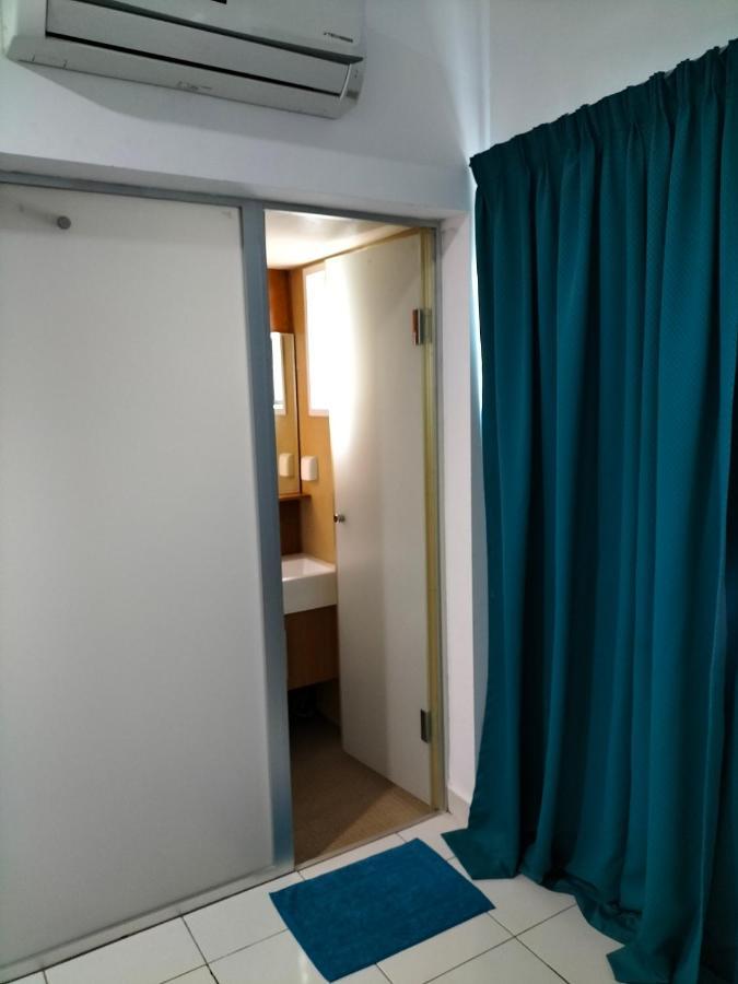 Hani Homestay Wifi Netflix Secure Parking Klia Usim Inti Aeon Mall Нилай Экстерьер фото